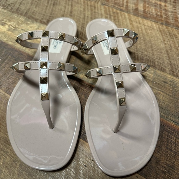 Valentino studded sandals - Picture 1 of 3